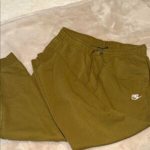Nike Olive Green Fleece Jogger sweats with White Swoosh